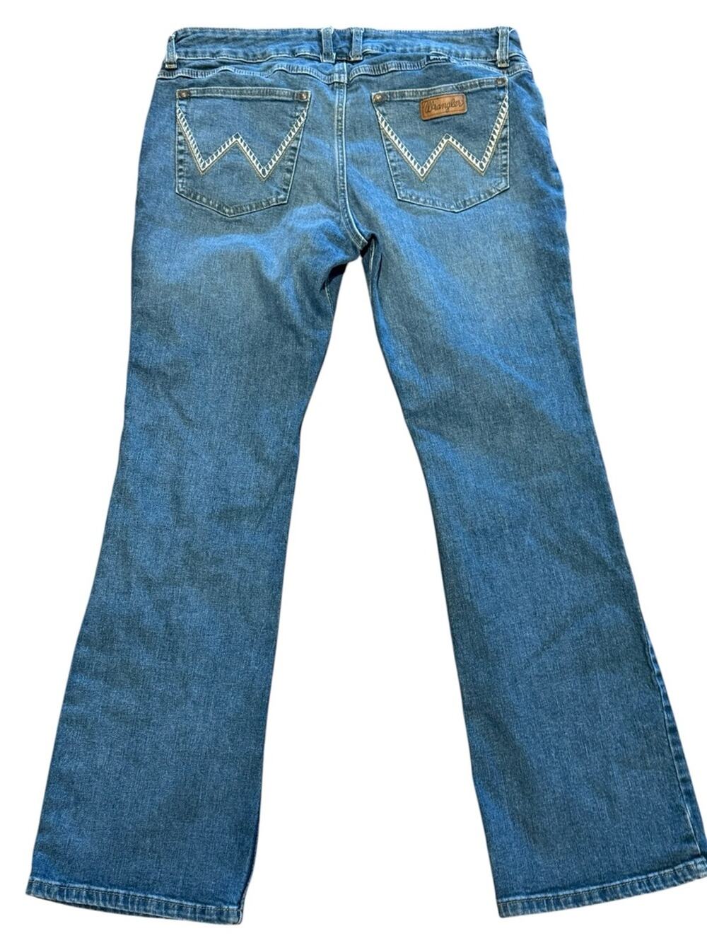 Wrangler Mae Women's 34 x 34 Blue Bootcut Jeans